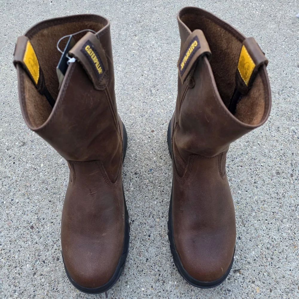 Caterpillar Men's Brown Leather  Size 11 Boots